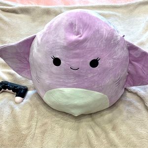 18” Purple stingray Squishmallow